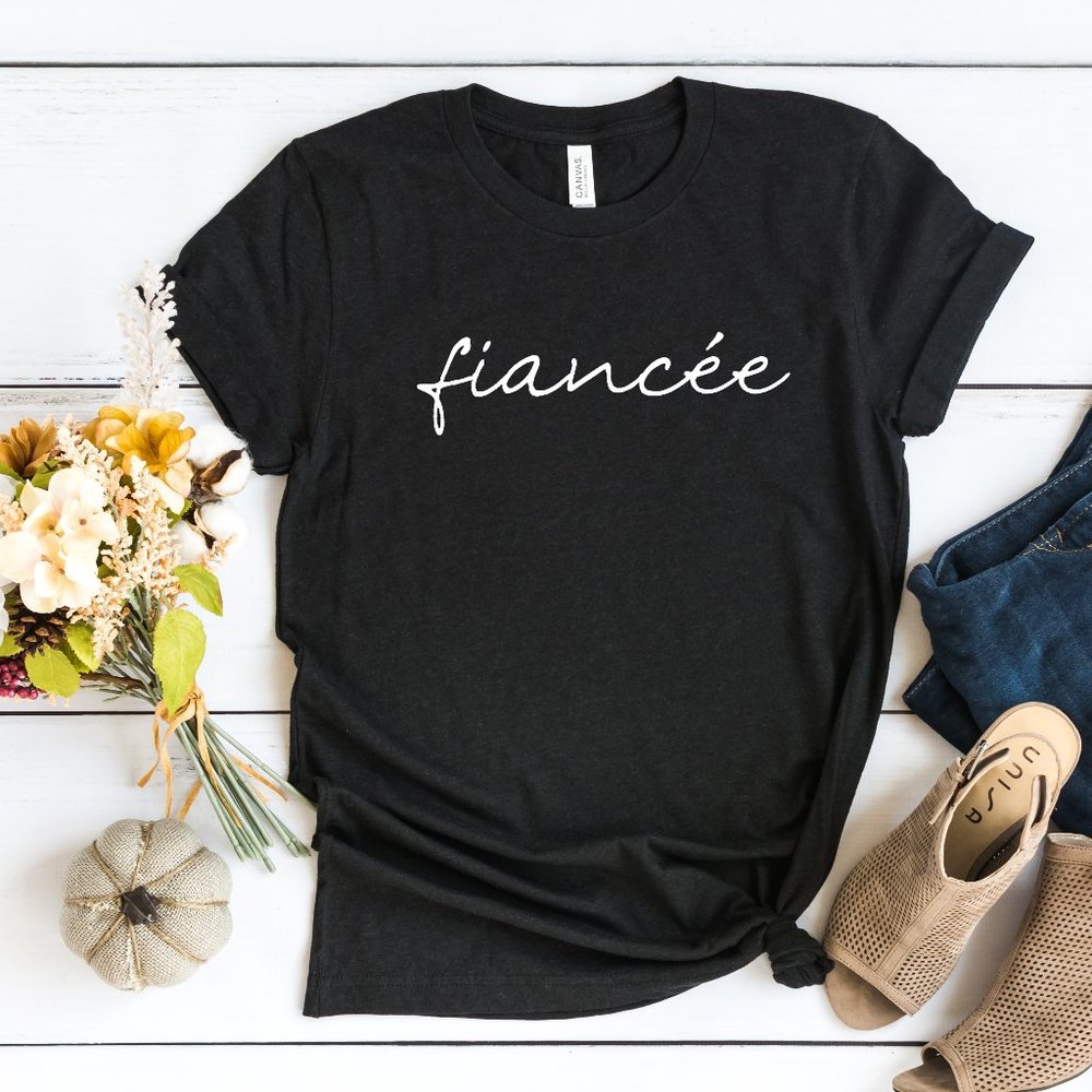 Fiancee Women Newly Engaged Graphic T shirt NEW